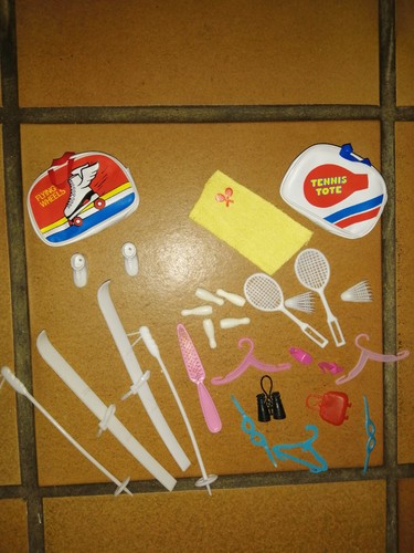 Lot anciens accessoires sport