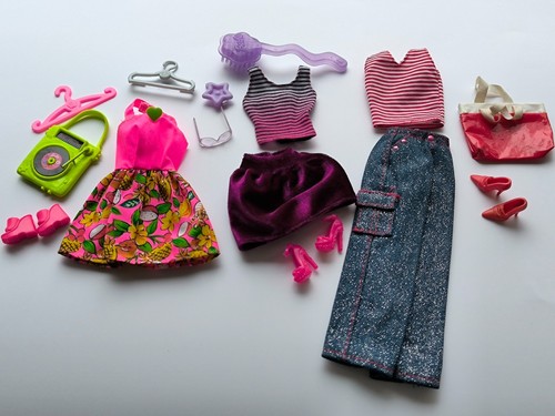 Barbie lotto abbigliamento - barbie,