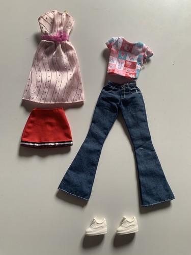 Barbie lotto abbigliamento