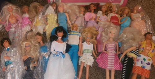 Enorme lotto bambole barbie - enorme,